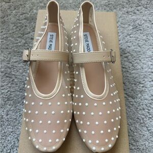 New in box Steve Madden Dreaming Flats